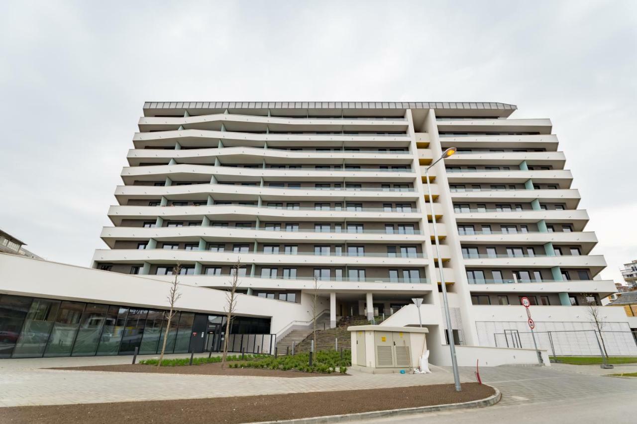 Bpr Chic White Home With Terrace & A/C & Garage Budapest Exterior foto